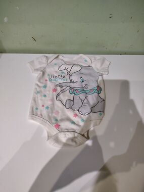 Disney Baby Girl Dumbo Short Sleeve Grey Size 3-6 Months White Bodysuit